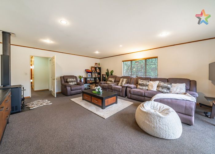  at 16 Haast Close, Kelson, Lower Hutt