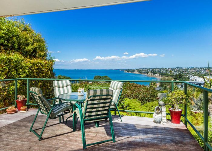  at 1/23 Ridge Road, Waiake, Auckland