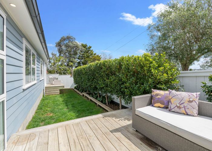  at 16 Wairere Road, Torbay, Auckland