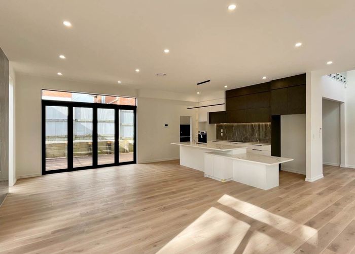  at 7a Belle Vue Avenue, Northcote Point, North Shore City, Auckland