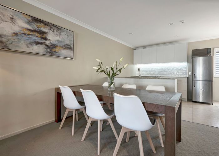  at 8/46 Carlos Drive, Flat Bush, Auckland
