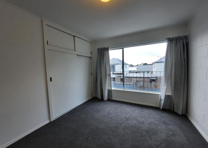  at 2/39 Ward Street, Addington, Christchurch City, Canterbury