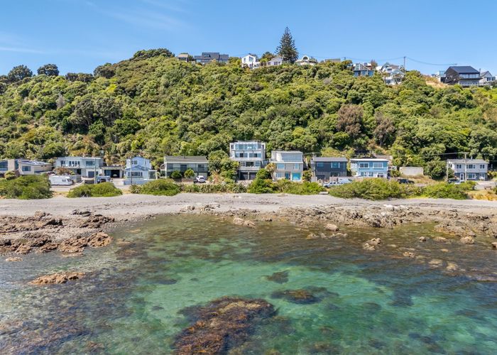  at 80 Moana Road, Plimmerton, Porirua