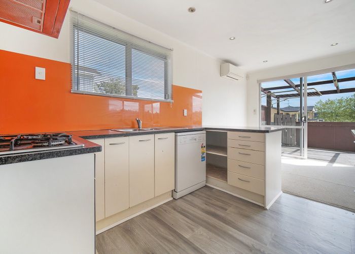  at 2 Doone Place, Massey, Waitakere City, Auckland