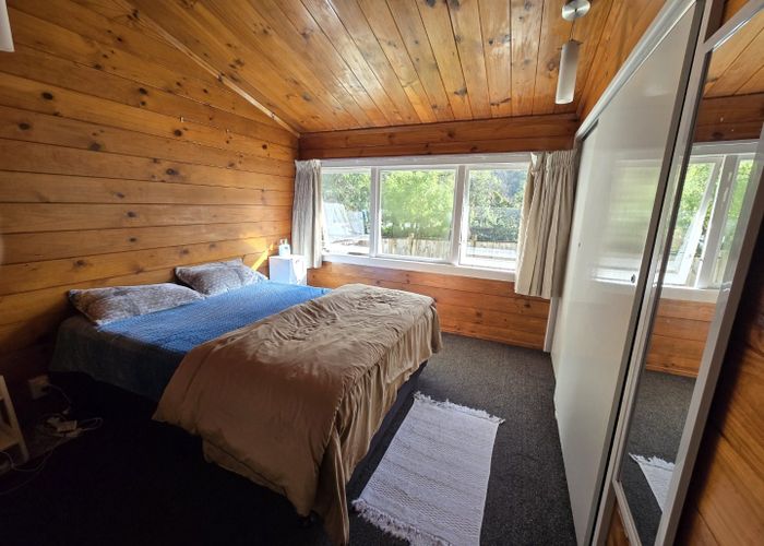  at 2/54 Akatarawara Road (rear), Brown Owl, Upper Hutt, Wellington