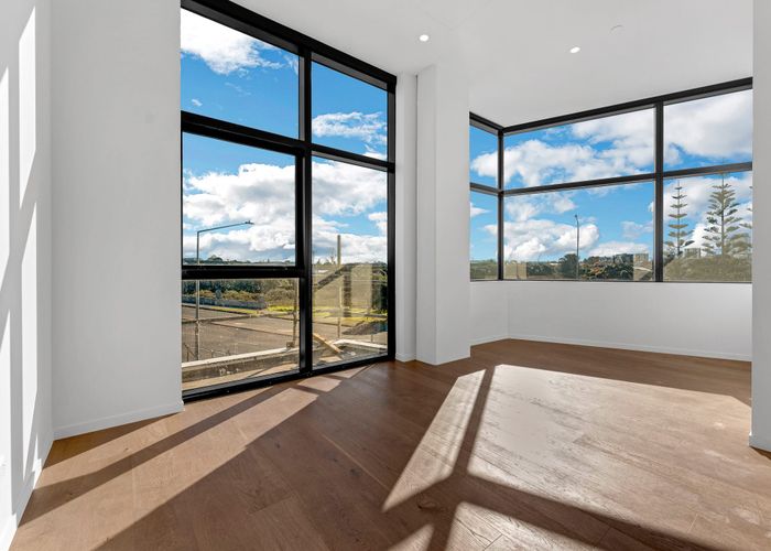  at 2-Bed/48 Esmonde Road, Takapuna, North Shore City, Auckland