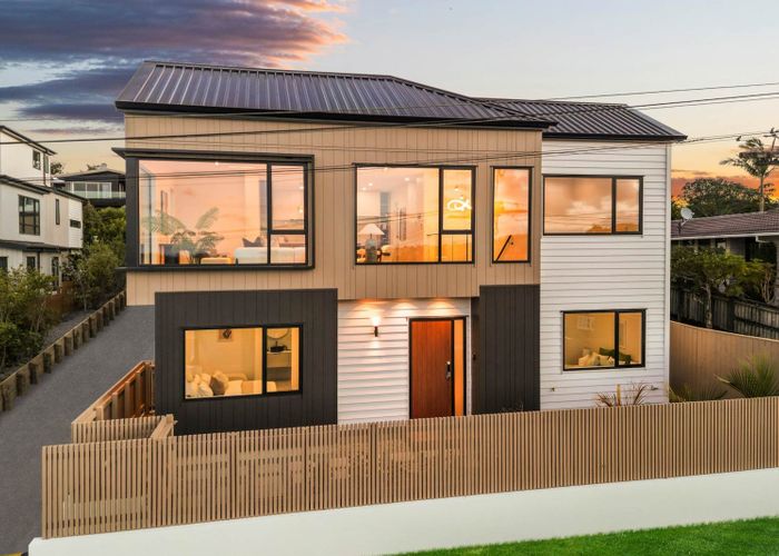  at 1/14 Newhaven Terrace, Mairangi Bay, North Shore City, Auckland