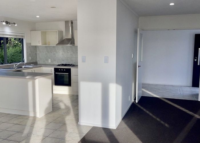  at 90B Pupuke Road, Hillcrest, North Shore City, Auckland