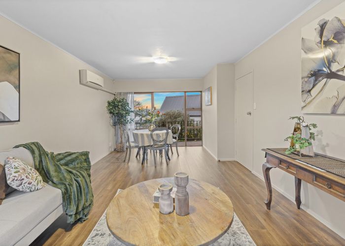  at 1/9 Feltwell Place, Mangere Bridge, Manukau City, Auckland