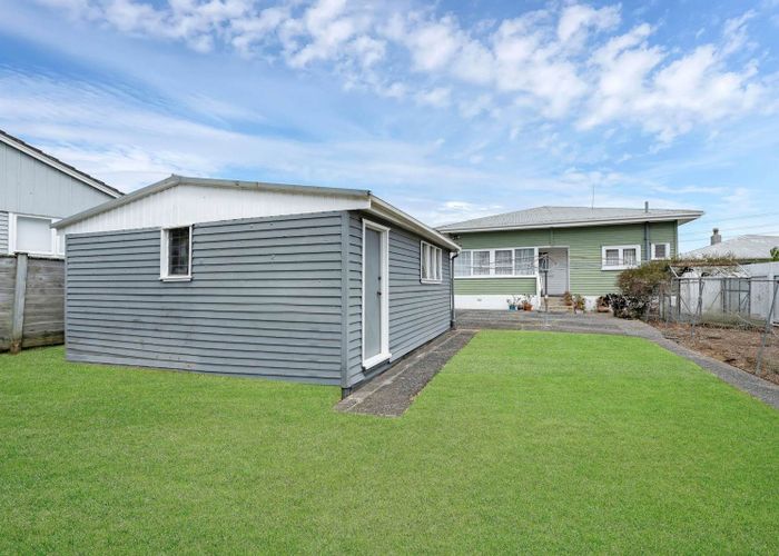  at 36 Woodglen Road, Glen Eden, Waitakere City, Auckland
