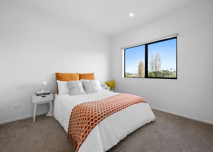  at 2/26 Price Crescent, Mount Wellington, Auckland City, Auckland