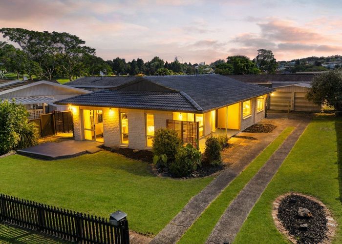  at 3 Dalton Crescent, Dinsdale, Hamilton