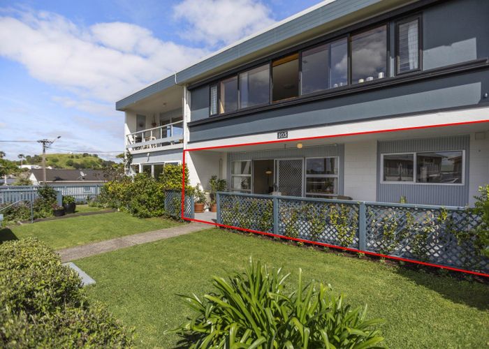  at 2/103 Vauxhall Road, Narrow Neck, Auckland