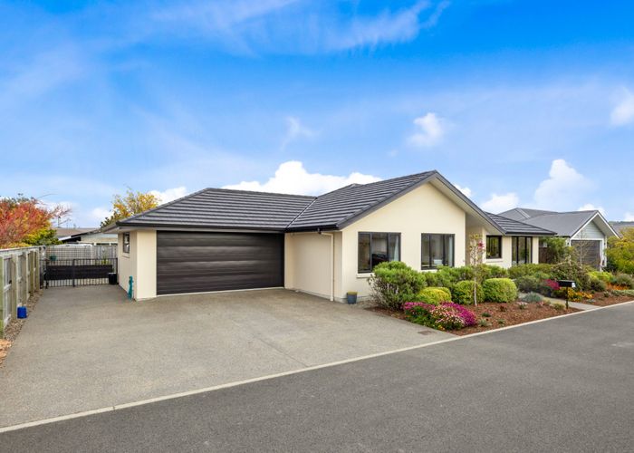  at 12 Thomas Way, Brightwater, Brightwater