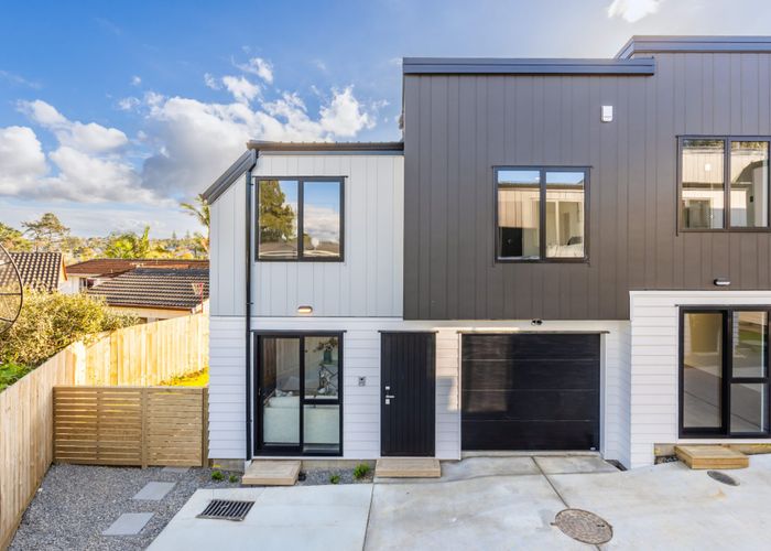  at 5/24 Tupaki Place, Pakuranga Heights, Manukau City, Auckland