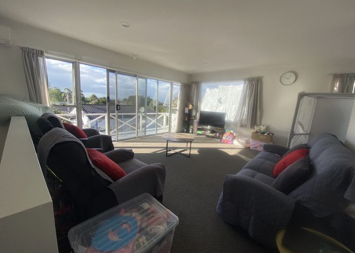  at 2/252 Onewa Road, Birkenhead, North Shore City, Auckland