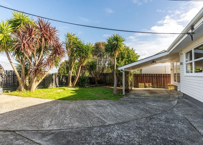  at 115 Stanley Road, Glenfield, Auckland
