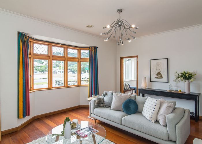  at 8 Wellington Road, Hataitai, Wellington