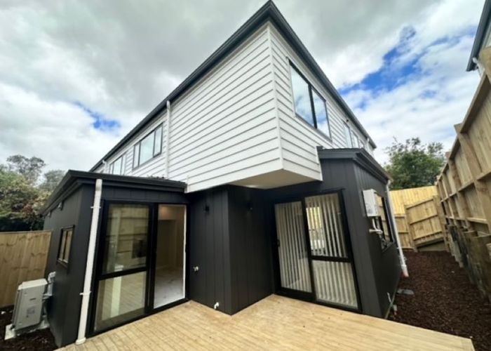  at 22A Union Road, Howick, Manukau City, Auckland