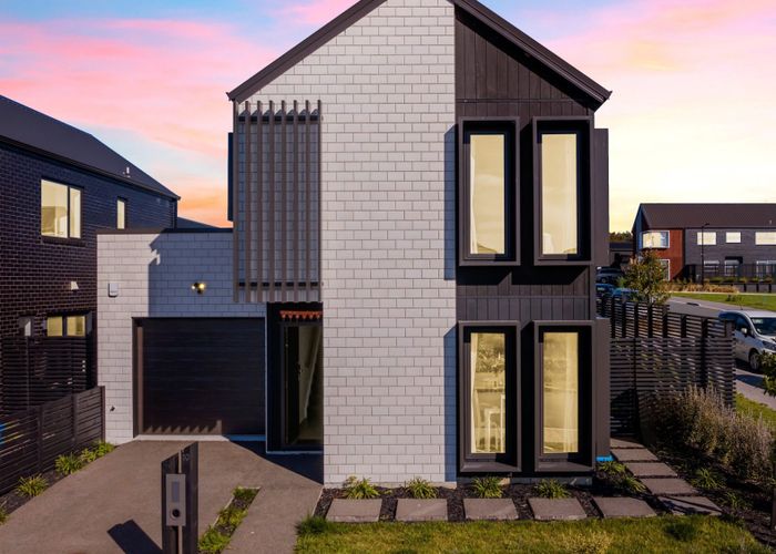  at 10 Cogar Terrace, Chartwell, Hamilton