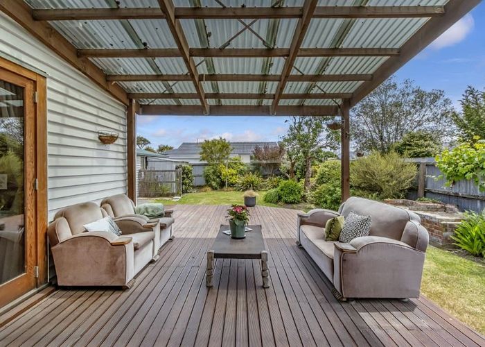  at 128 Middlepark Road, Sockburn, Christchurch
