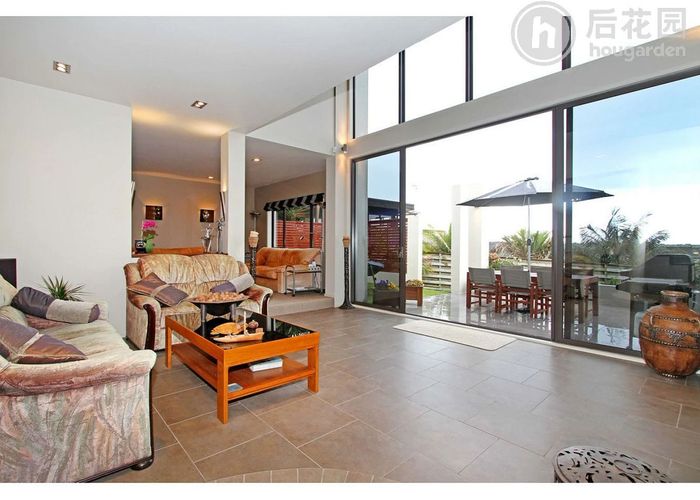  at 119 Carlisle Road, Northcross, North Shore City, Auckland