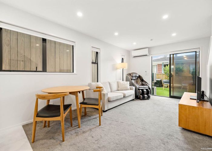  at 4/10 Willcott Street, Mount Albert, Auckland City, Auckland