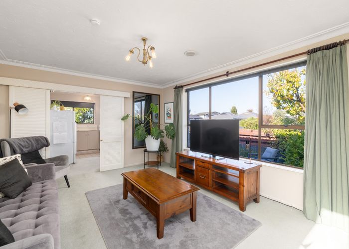  at 1/40 Sarabande Avenue, Redwood, Christchurch City, Canterbury