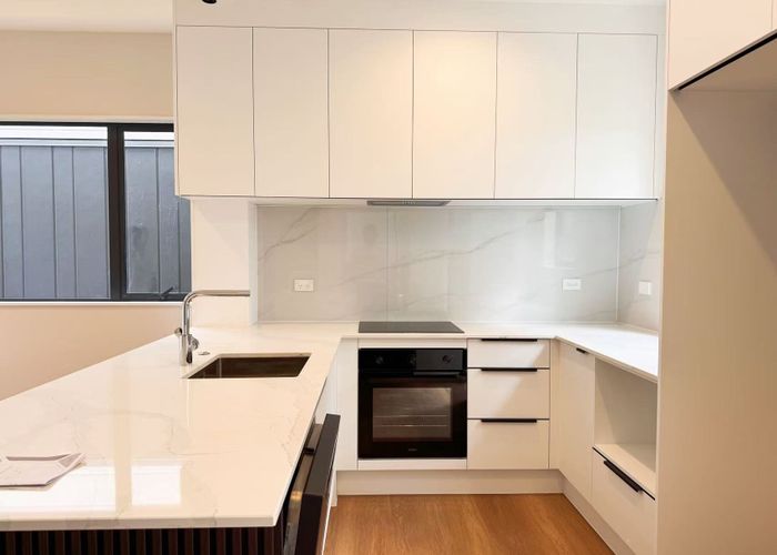  at 3/95 Oreil Ave, West Harbour, Waitakere City, Auckland