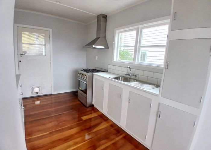  at 135 Mitchell Street, Brooklyn, Wellington, Wellington