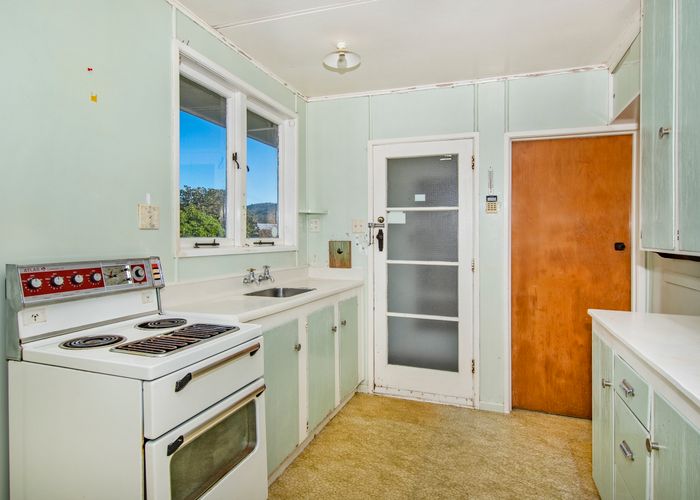  at 19 Hilltop Avenue, Morningside, Whangarei