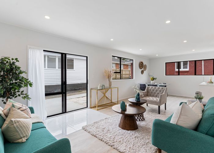  at 67 Blake Road, Mangere East, Auckland