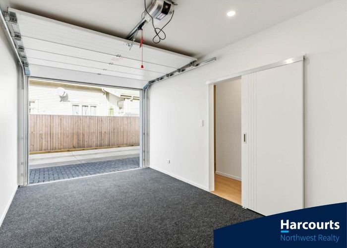  at 5/18 Ranui Station Road, Ranui, Waitakere City, Auckland