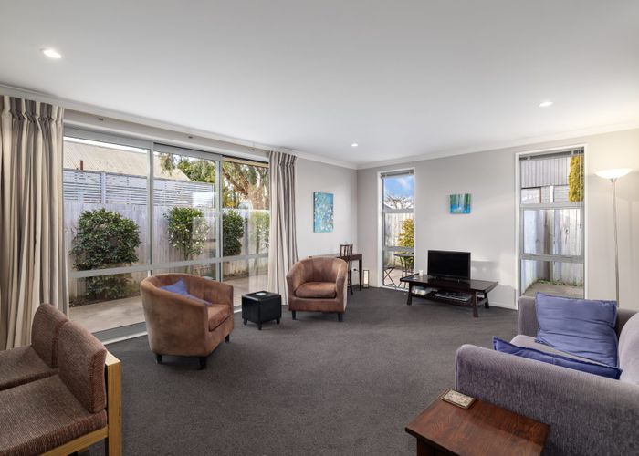  at 3/24 Wairakei Road, Strowan, Christchurch