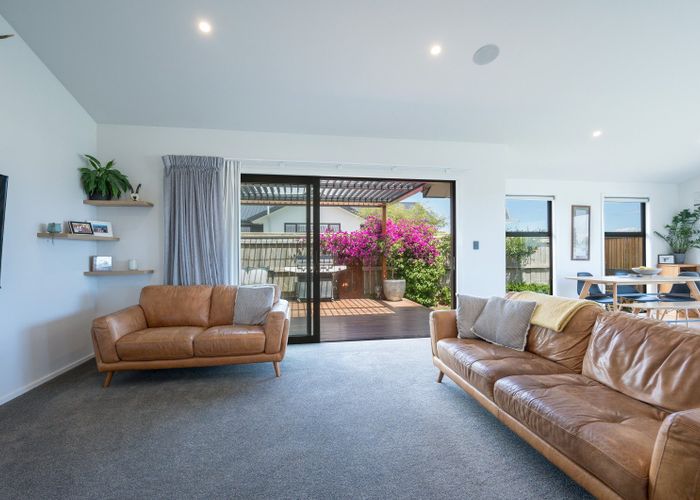  at 15 Paton Road, Richmond, Richmond