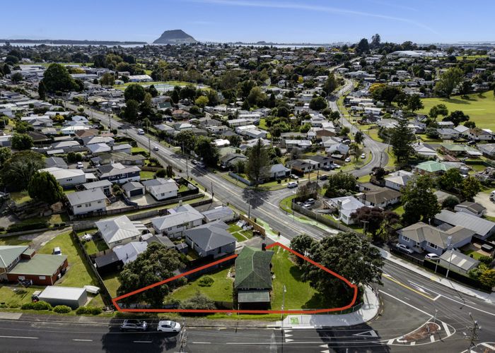  at 2 Windsor Road, Bellevue, Tauranga