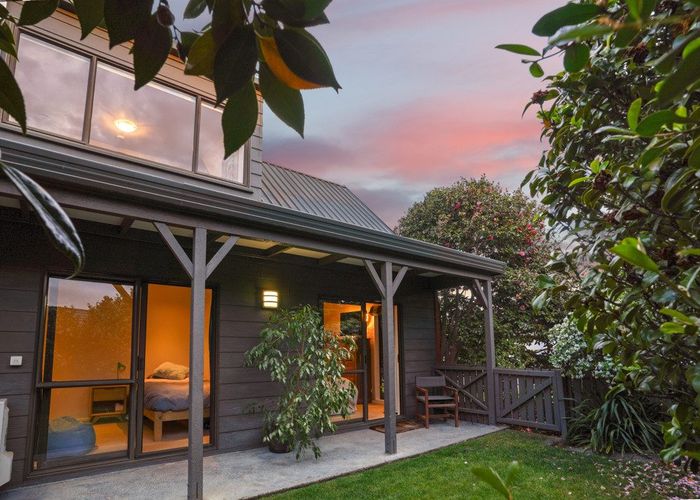 at 5 Pasadena Place, Harewood, Christchurch