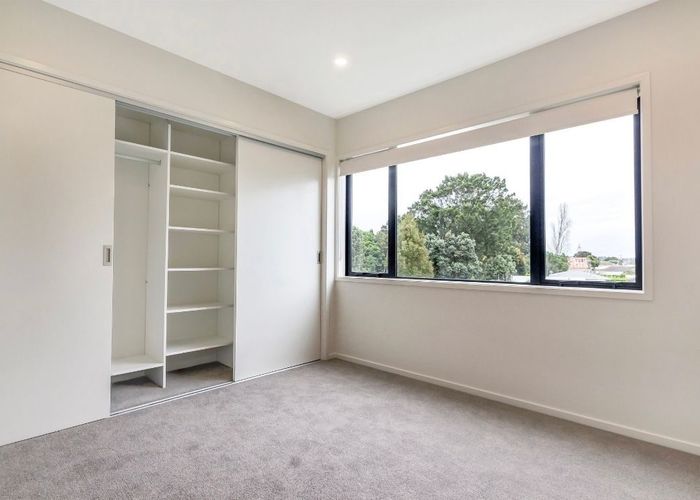 at 51 Neil Avenue, Te Atatu Peninsula, Waitakere City, Auckland
