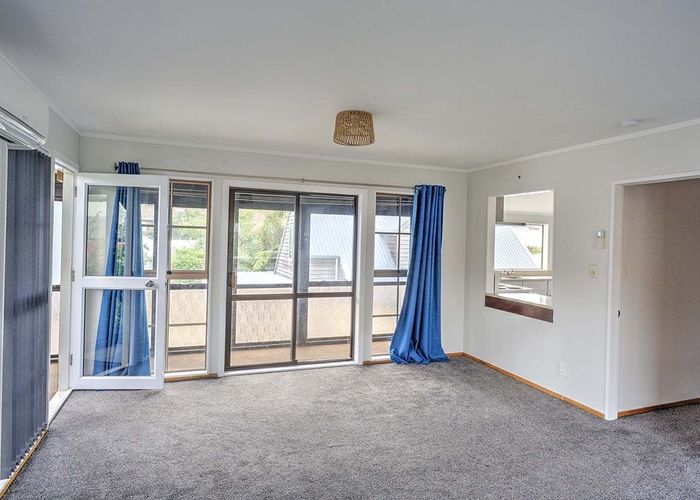  at 4f Earp Street, Johnsonville, Wellington, Wellington