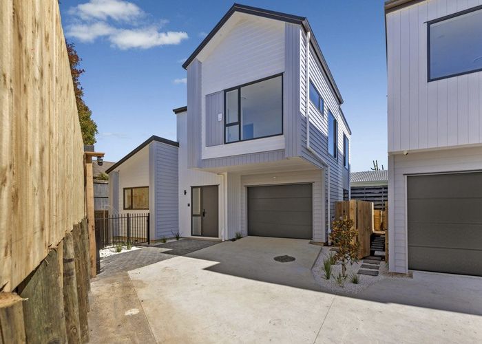  at Lot 2 13 Quibray Place, Botany Downs, Manukau City, Auckland
