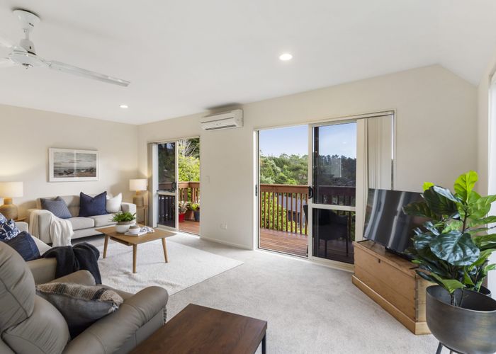  at 4/96 Balmain Road, Chatswood, Auckland