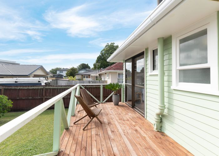  at 23A Hereford Street, Te Atatu Peninsula, Waitakere City, Auckland