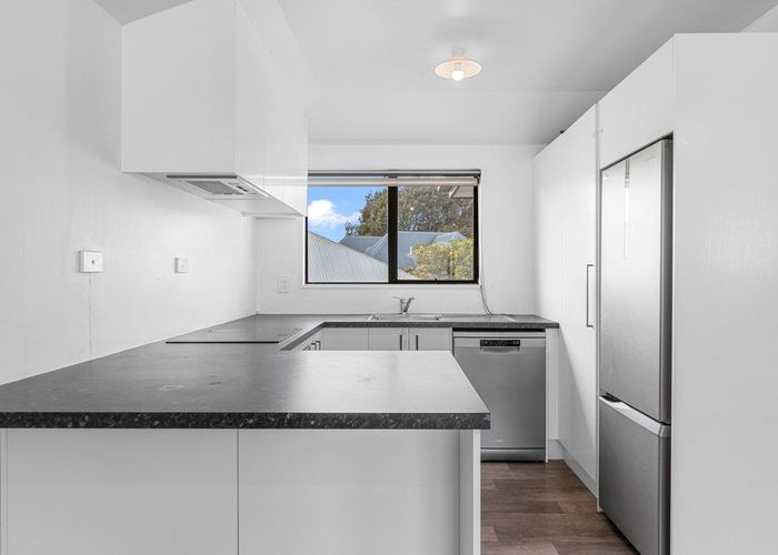  at 2/23 Austin Street, Sydenham, Christchurch City, Canterbury