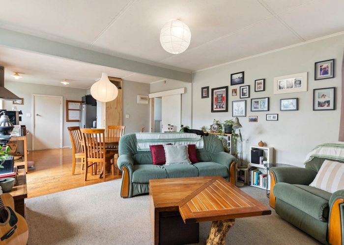  at 9 Mavis Place, Beach Haven, North Shore City, Auckland