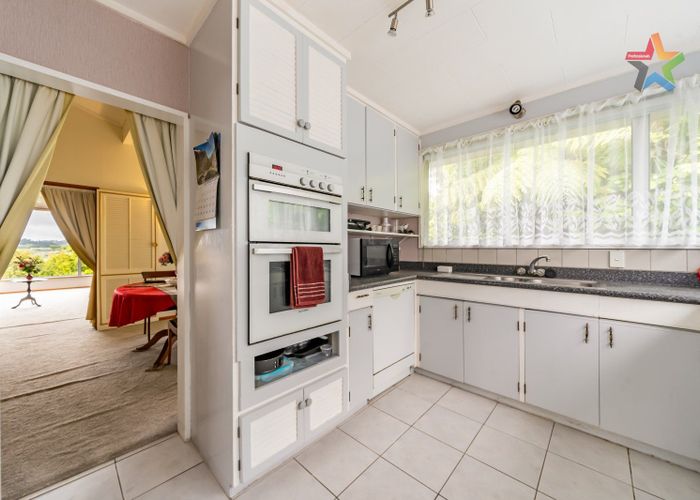  at 2 Honeysuckle Grove, Maungaraki, Lower Hutt