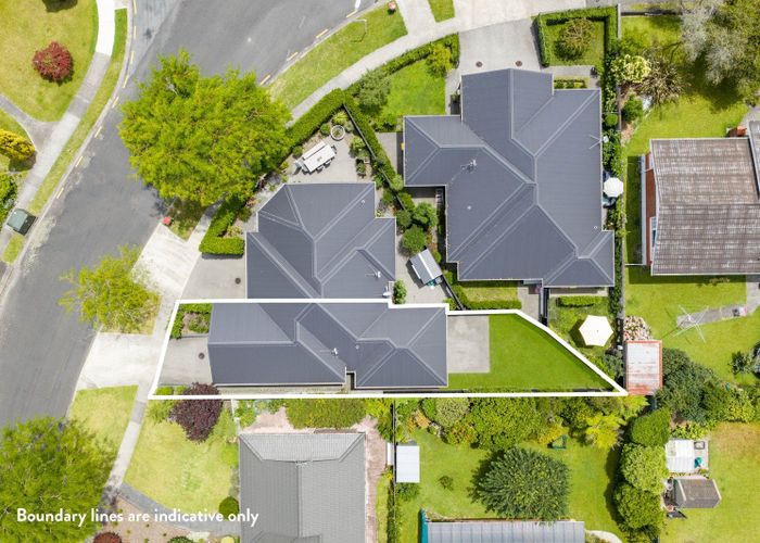  at 1/14 Hooker Avenue, Chedworth, Hamilton