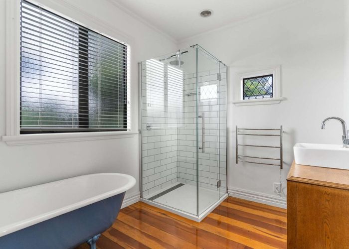  at 36 Young Crescent, Drury, Drury