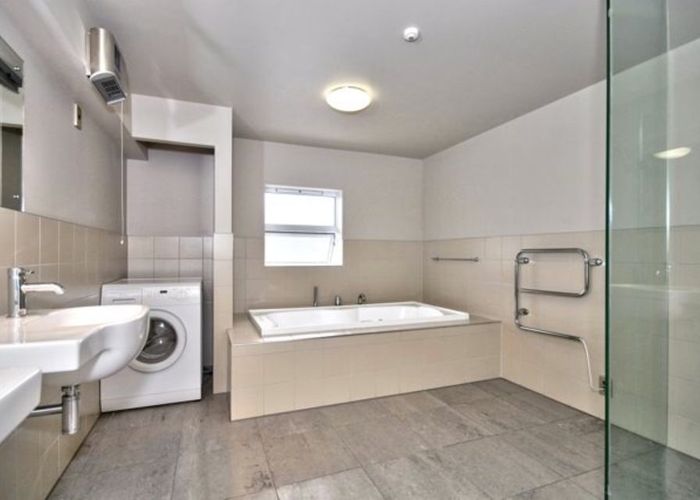 at 6/2 Manor Place, City Centre, Dunedin, Otago