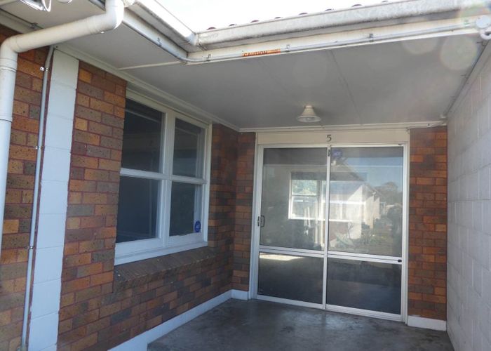  at 5/12 Reagan Road, Papatoetoe, Auckland