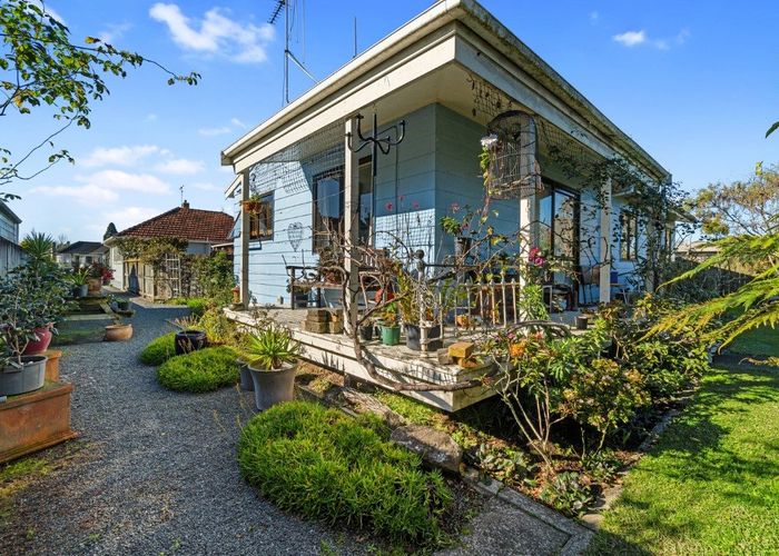  at 9B Paul Crescent, Fairfield, Hamilton, Waikato